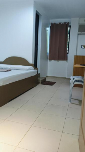 Alona Guest House